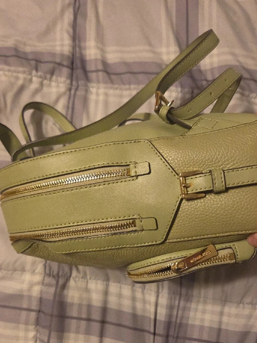 Michael Kors compact pebbled